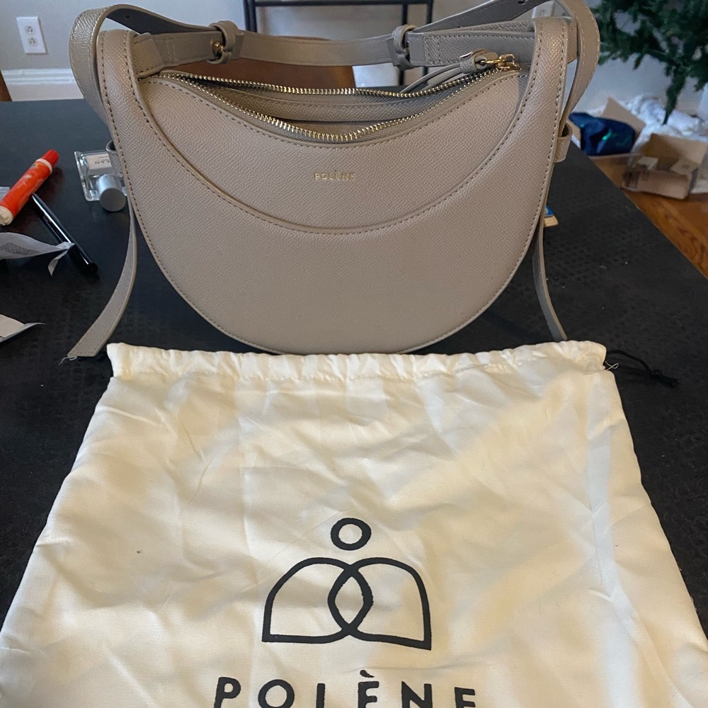 Polene dix *doop*